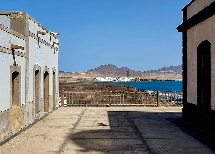 Casa La Ola - Monthly 펜션